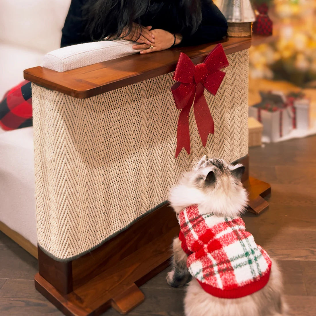 Smart Corner End Table – Sofa Saver, Cat Scratch Station & Stylish Decor